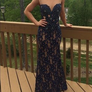 Women’s Size 2 Jovani Evening Gown